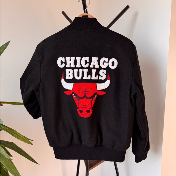 CHICAGO BULLS Varsity Jacket | Black | Men’s Medium | Vintage First Season - Picture 7 of 10